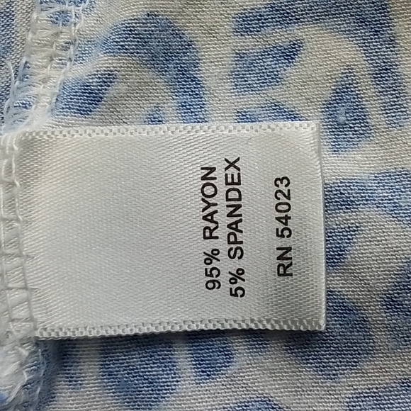 Banana Republic blue and white design long sleeved V neck top S - Picture 4 of 7